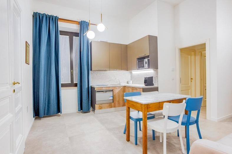 Villino Mari Camere Con Parcheggio Privato Gratuito 阿斯科利皮切诺 外观 照片
